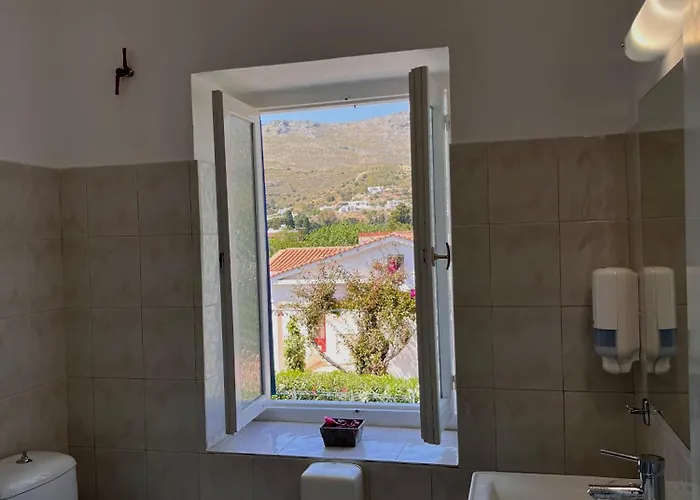 Alinda Hotel 2* Alinda (Leros)