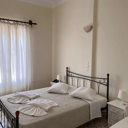 מלון Alinda Hotel 2*