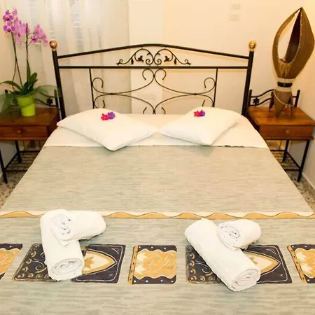 Alinda Hotel 2*