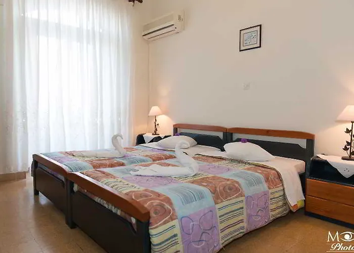 Alinda Hotel Otel 2*